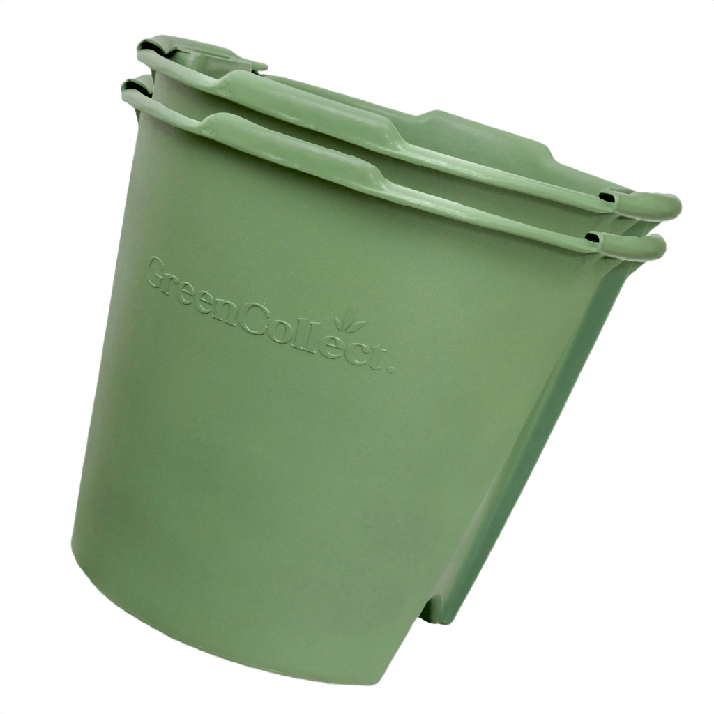 photo conteneurs déchets verts GreenCollect empilés